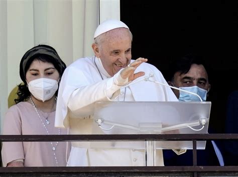 Pope spends first night in hospital after surgery to remove intestinal scar tissue, repair hernia